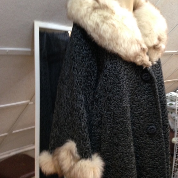 - Astrakin, France Gray Persian Lamb Swing Coat  M-L - Picture 6 of 16